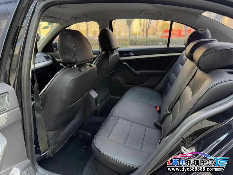 16年大众朗逸轿车抵押车出售