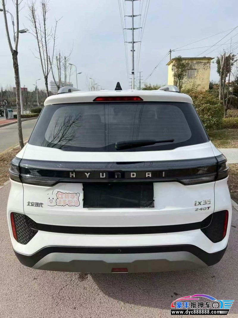 21年现代ix35轿车抵押车出售