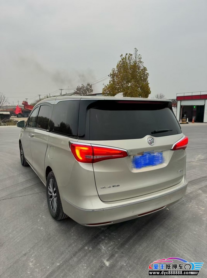 17年别克GL8轿车抵押车出售