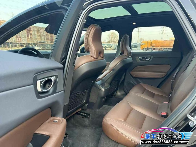21年沃尔沃XC60轿车抵押车出售