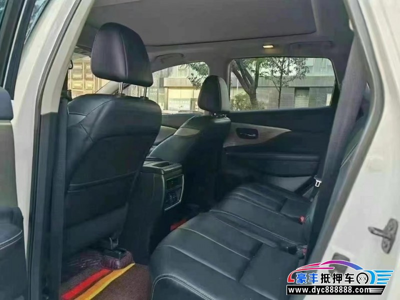 22年日产楼兰轿车抵押车出售