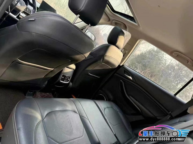 21年比亚迪宋轿车抵押车出售