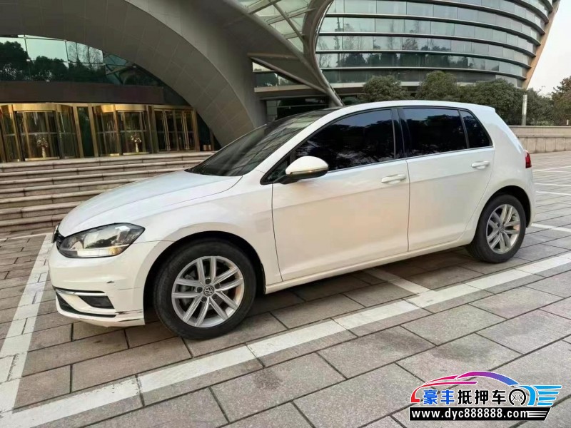 19年大众高尔夫轿车抵押车出售