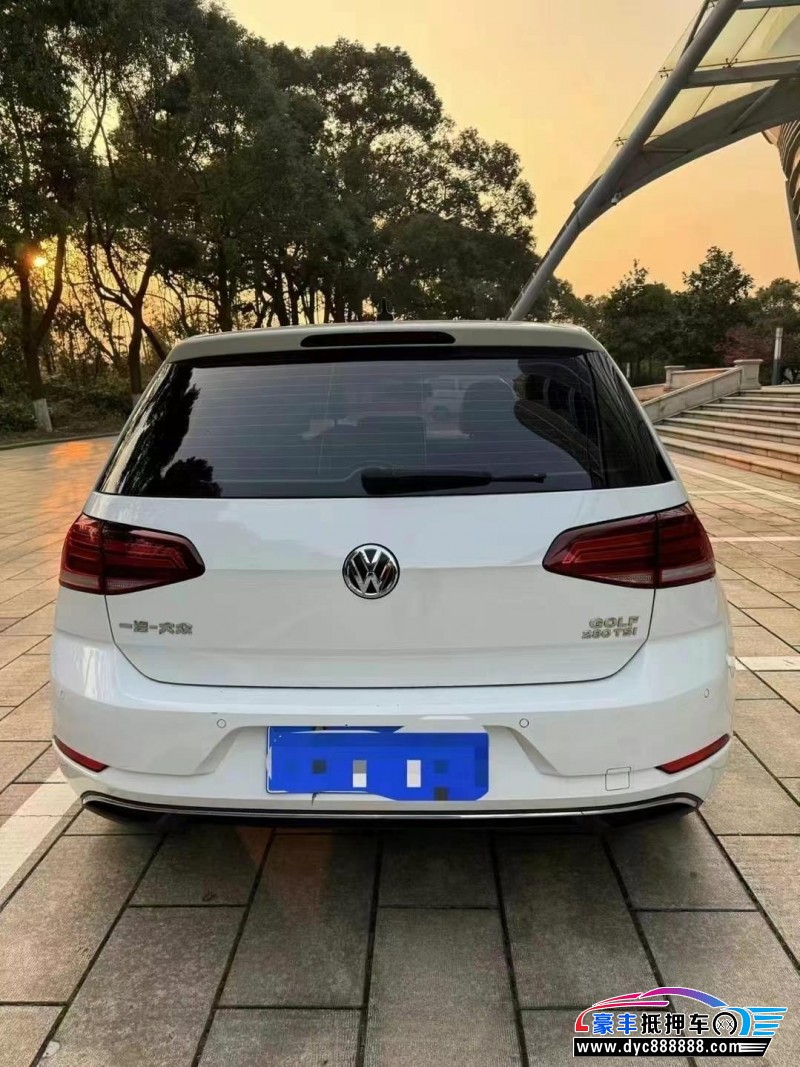 19年大众高尔夫轿车抵押车出售