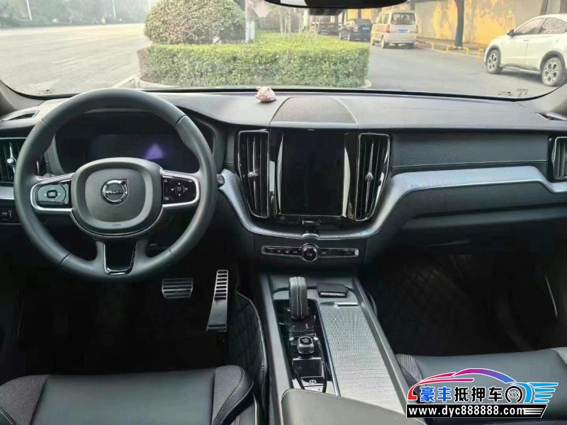 22年沃尔沃XC60轿车抵押车出售