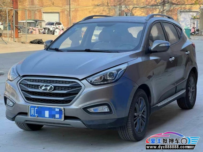 14年现代ix35轿车抵押车出售