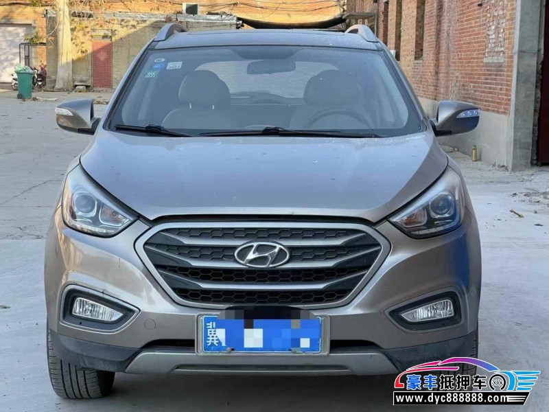 14年现代ix35轿车抵押车出售