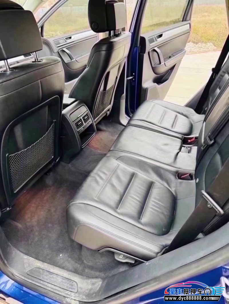 17年大众途锐轿车抵押车出售