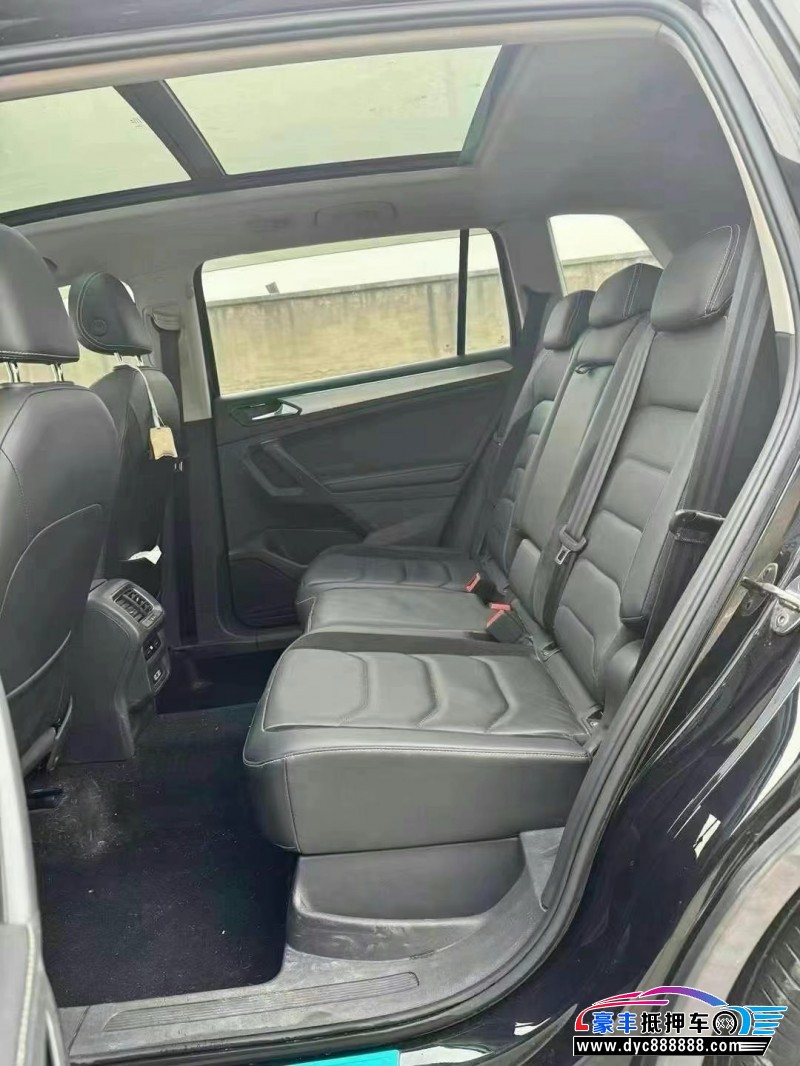 17年大众途观L轿车抵押车出售