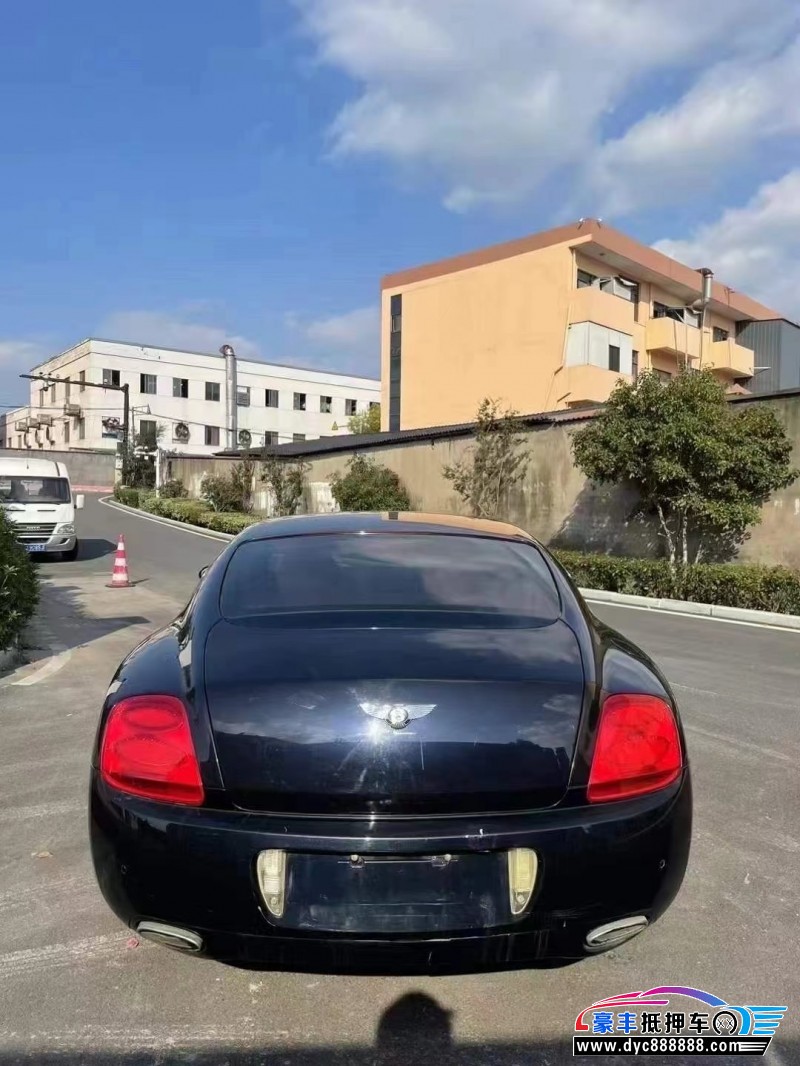 12年宾利欧陆轿车抵押车出售