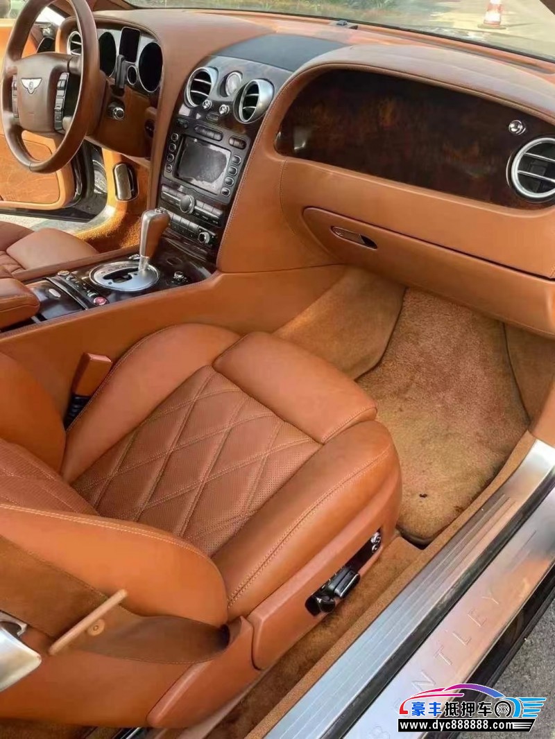 12年宾利欧陆轿车抵押车出售