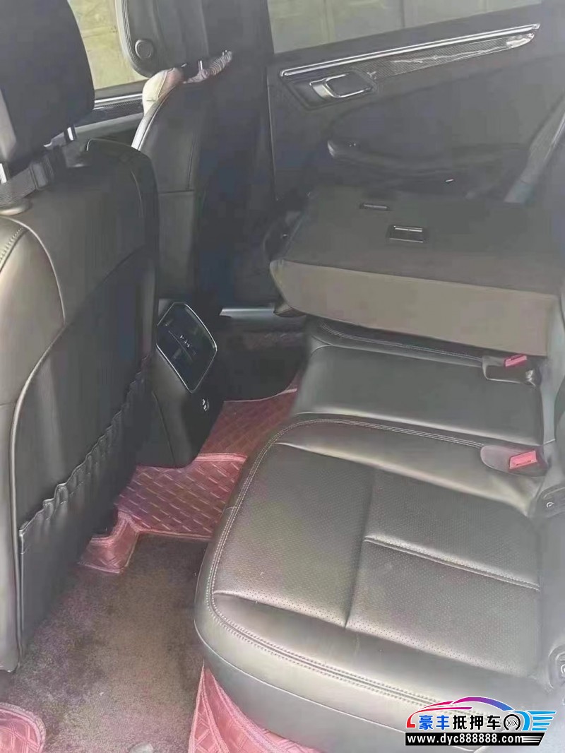 23年保时捷Macan迈凯轿车抵押车出售