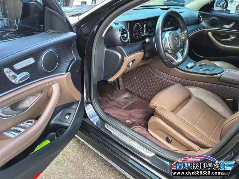 20年奔驰E轿车抵押车出售