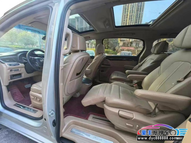 18年别克GL8轿车抵押车出售