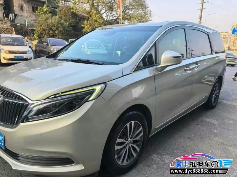 18年别克GL8轿车抵押车出售