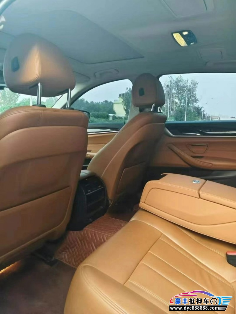 18年宝马5系轿车抵押车出售