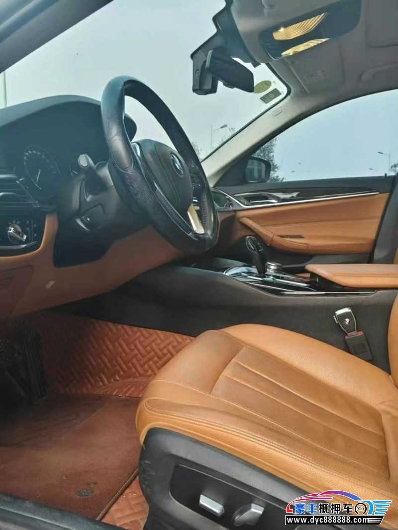 18年宝马5系轿车抵押车出售