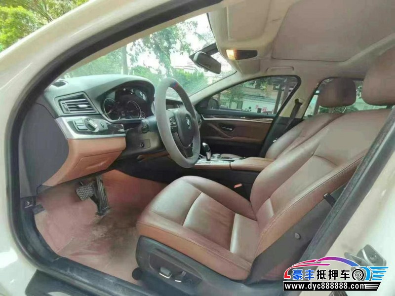 17年宝马5系轿车抵押车出售