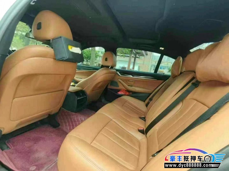 18年宝马5系轿车抵押车出售