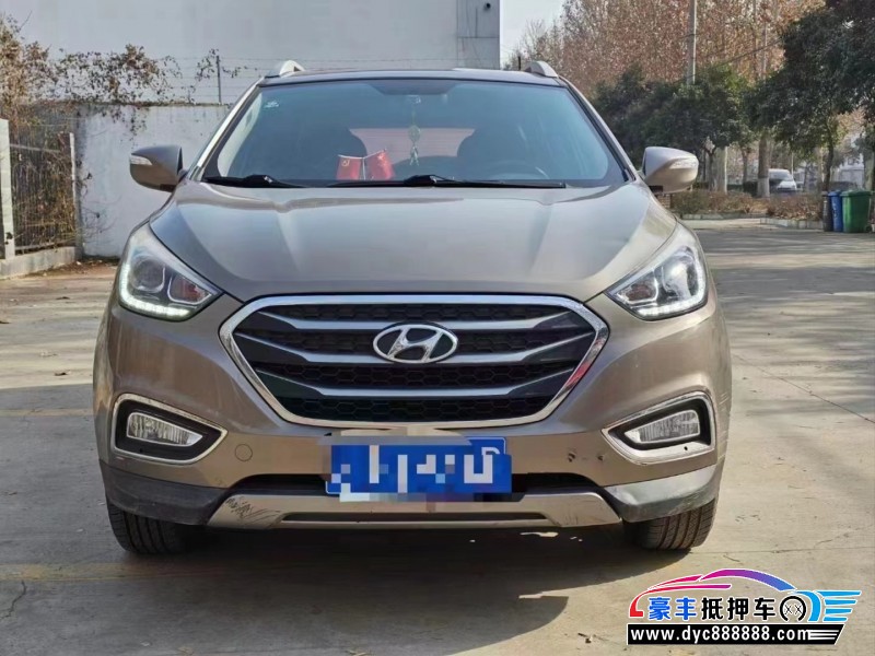 16年现代ix35轿车抵押车出售