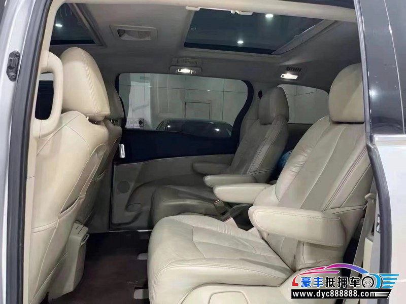 14年别克GL8轿车抵押车出售