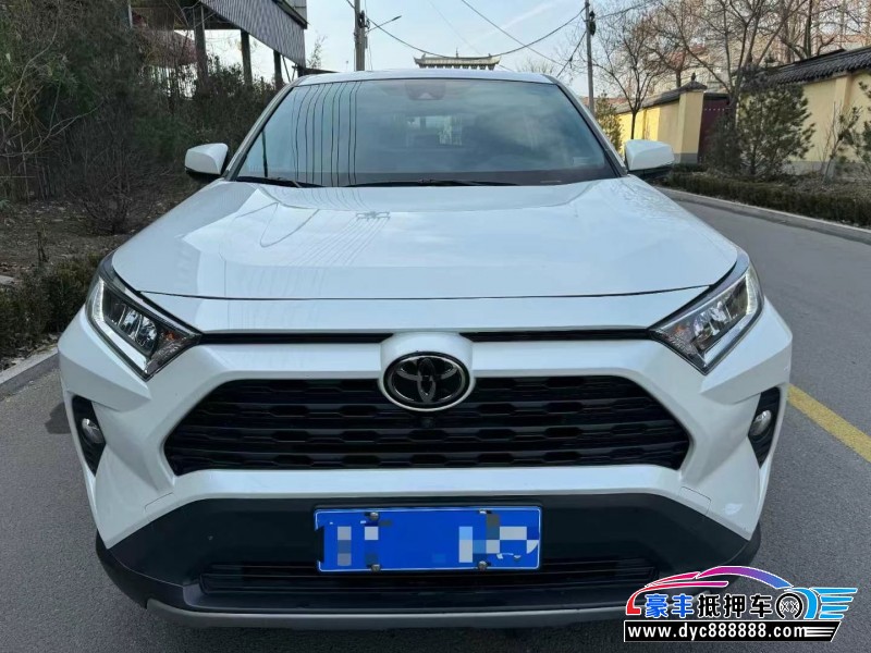 抵押车出售21年丰田RAV4荣放轿车