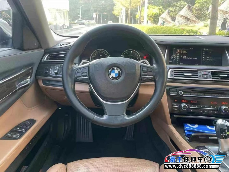 13年宝马7系轿车抵押车出售