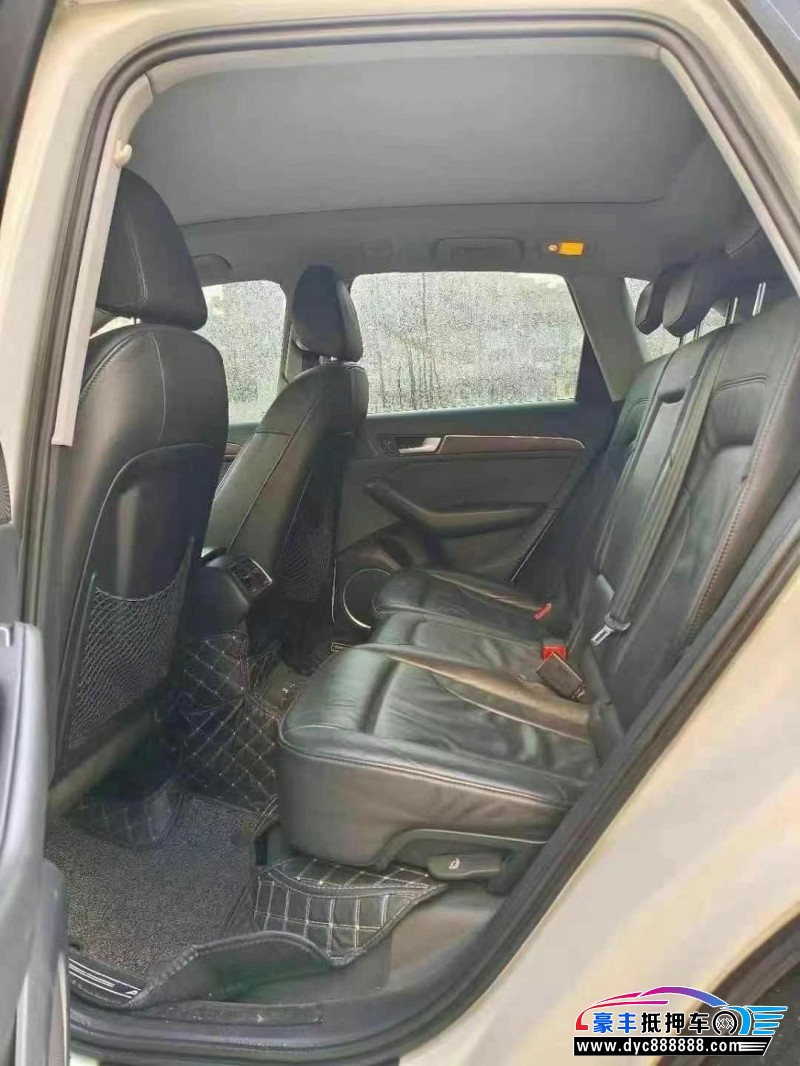 13年奥迪Q5轿车抵押车出售