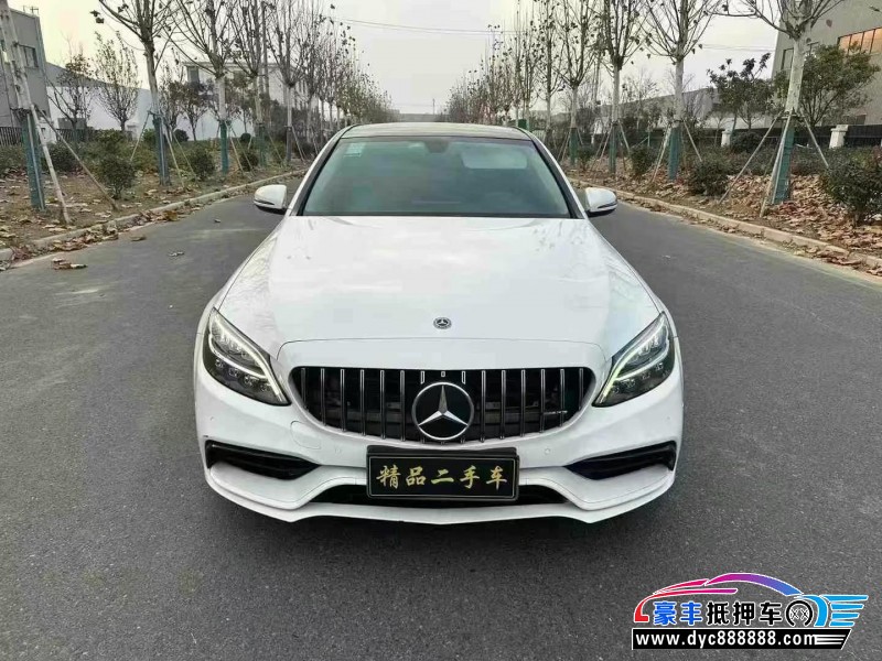 21年奔驰C轿车抵押车出售