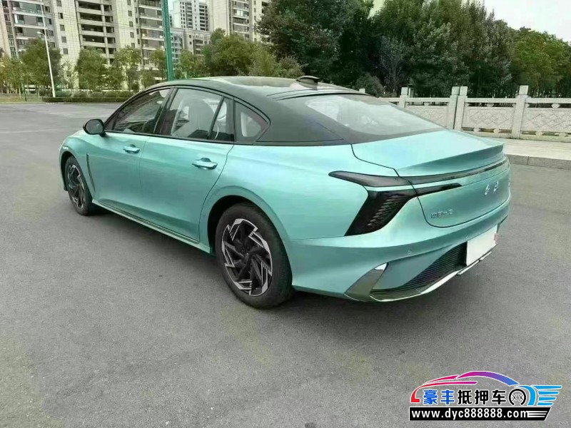 23年红旗H6轿车抵押车出售