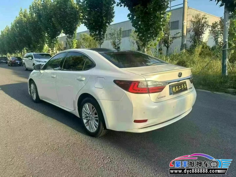 15年雷克萨斯ES轿车抵押车出售