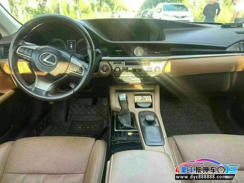 15年雷克萨斯ES轿车抵押车出售
