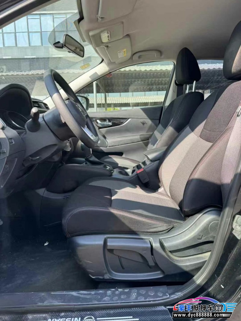 20年日产逍客轿车抵押车出售