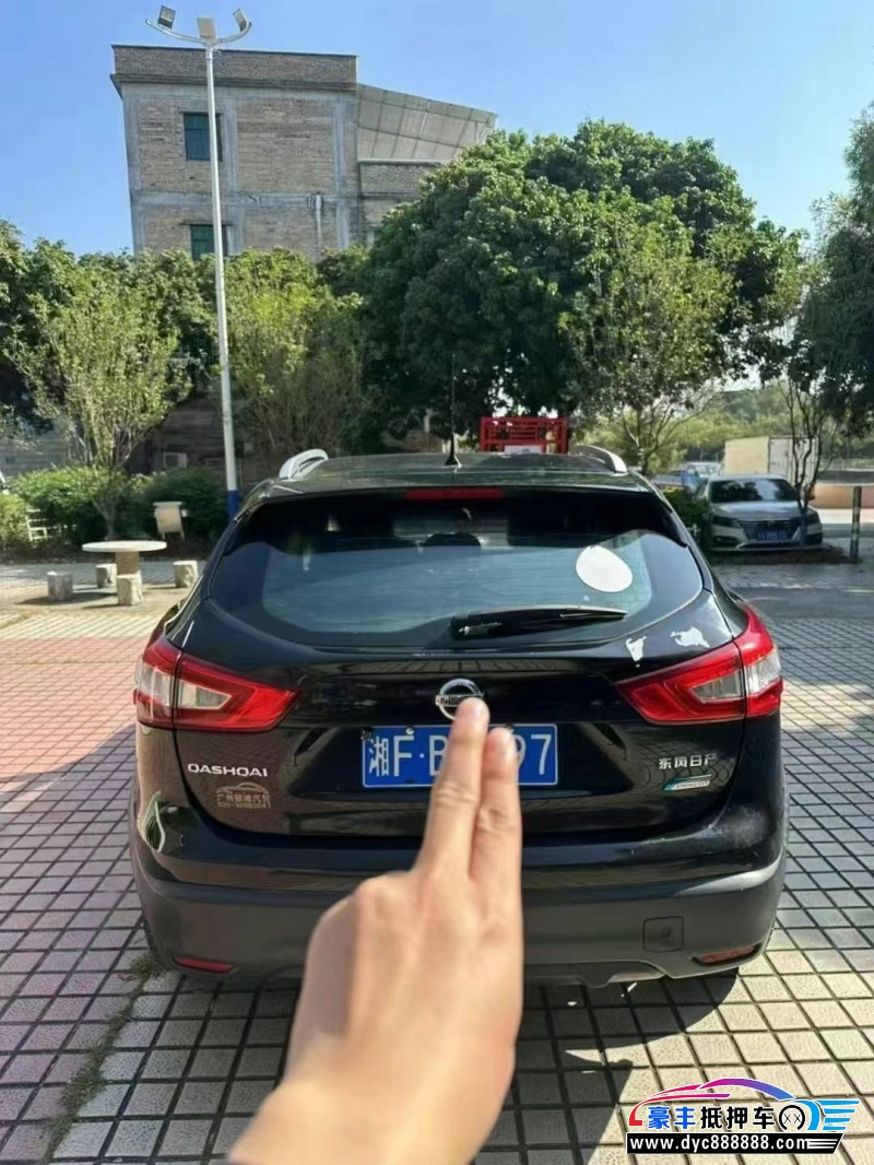 19年日产逍客轿车抵押车出售