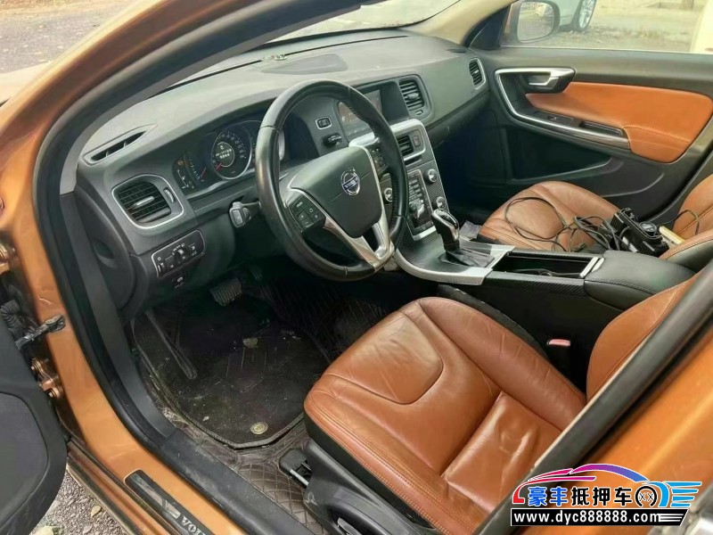 14年沃尔沃S60轿车抵押车出售