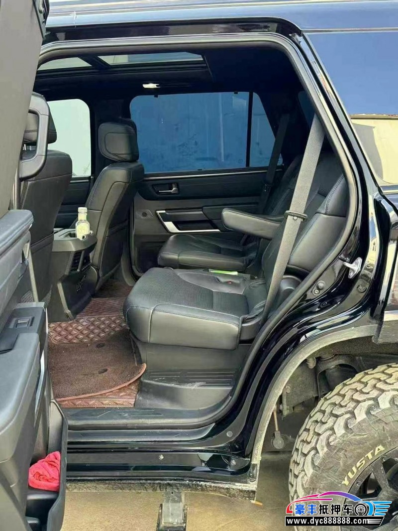 23年丰田红杉轿车抵押车出售