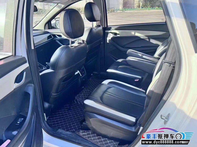 19年宝骏宝骏360轿车抵押车出售