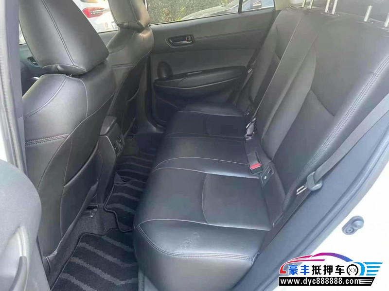 22年丰田锐放轿车抵押车出售