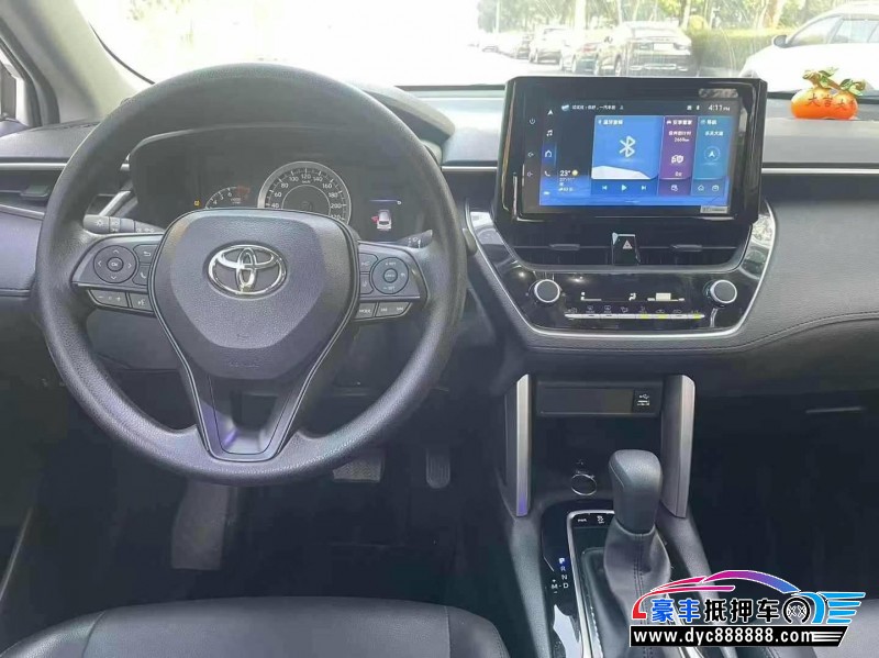 22年丰田锐放轿车抵押车出售