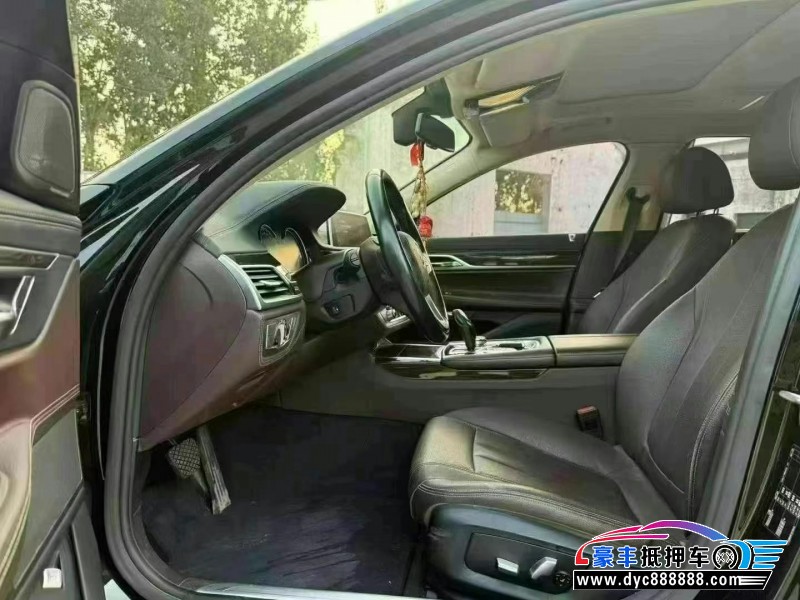 16年宝马7系轿车抵押车出售