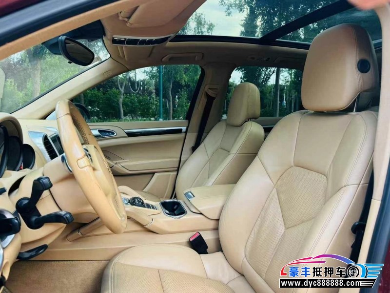 14年保时捷卡宴轿车抵押车出售