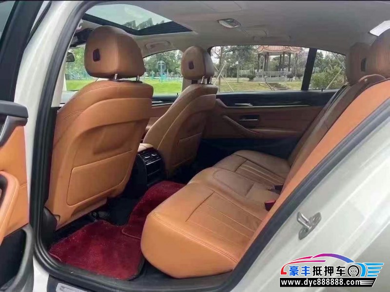 17年宝马5系轿车抵押车出售