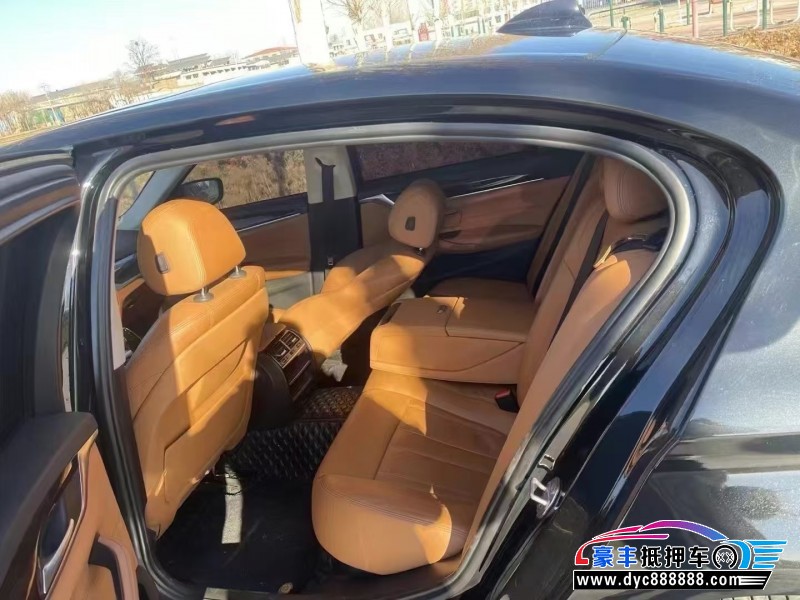 18年宝马5系轿车抵押车出售