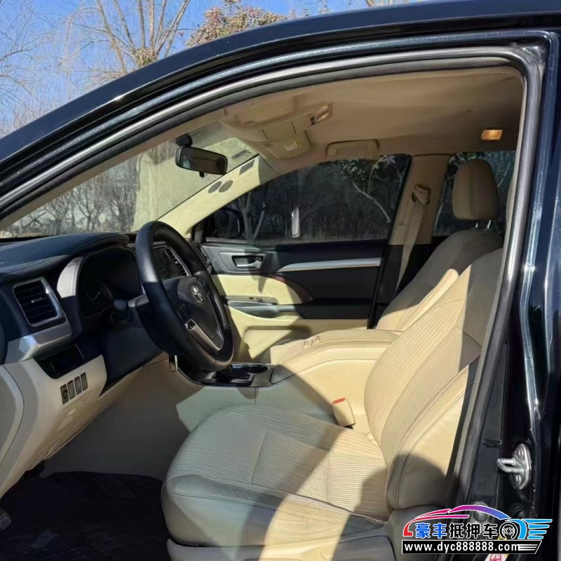 15年丰田汉兰达轿车抵押车出售