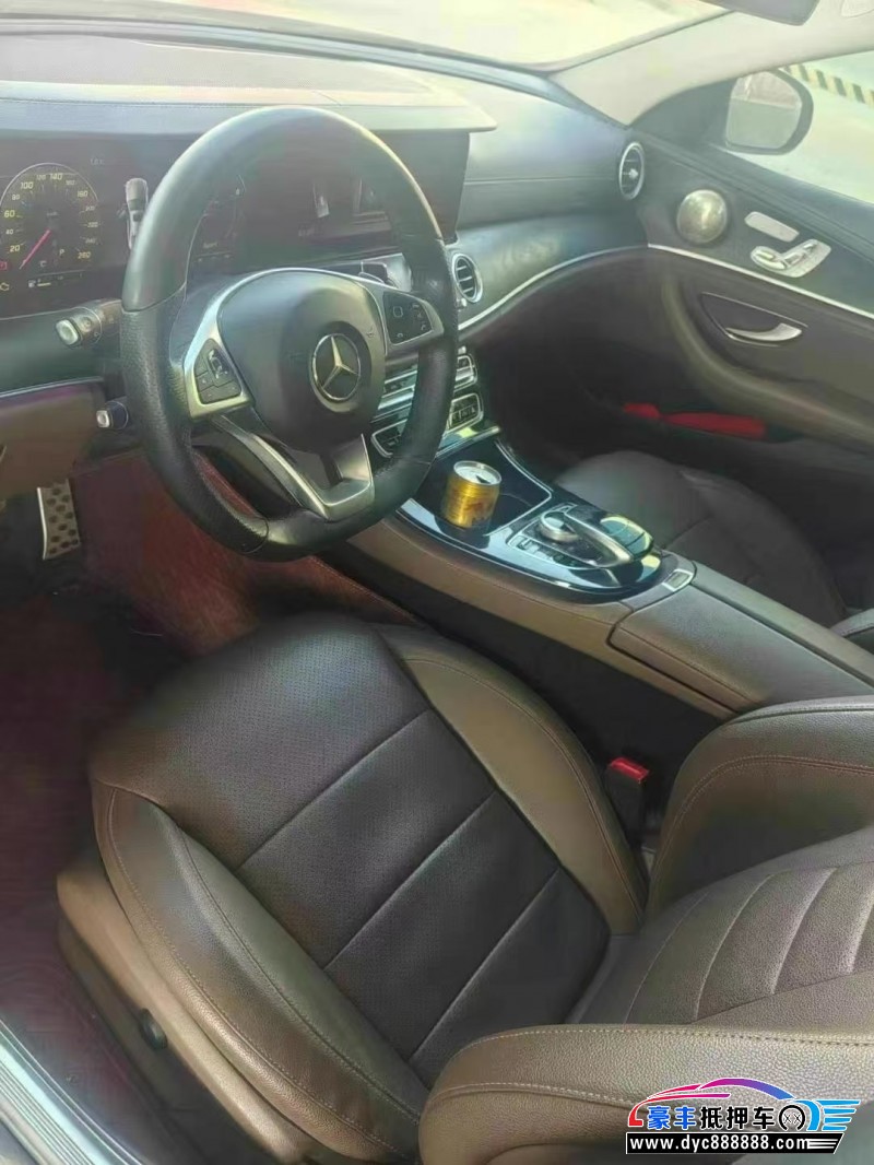 17年奔驰E轿车抵押车出售