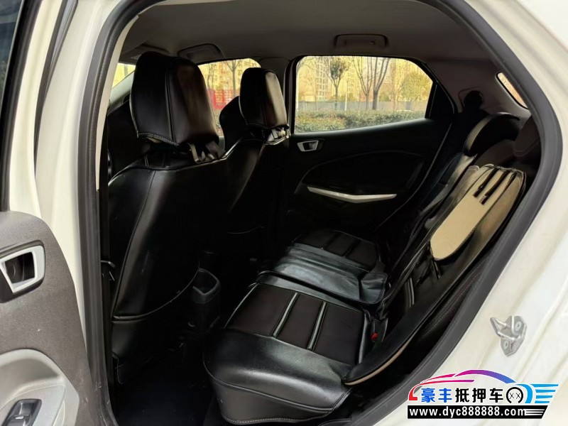 17年福特翼搏轿车抵押车出售