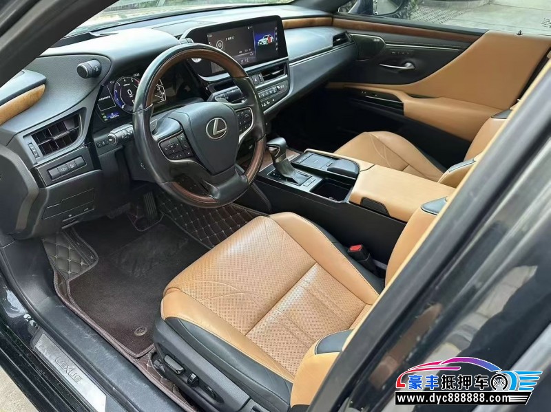 22年雷克萨斯ES轿车抵押车出售