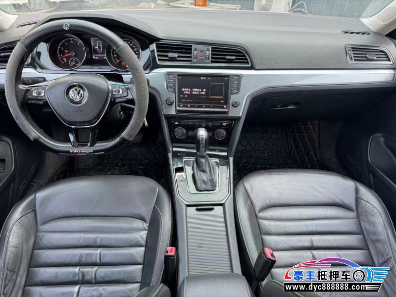 17年大众凌渡轿车抵押车出售