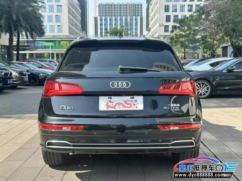 20年奥迪Q5轿车抵押车出售