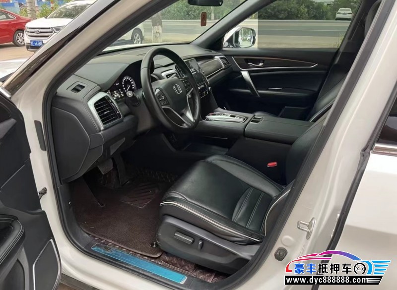 19年本田UR-V轿车抵押车出售